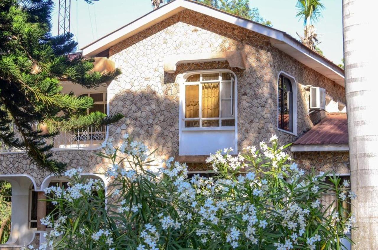 Mama Thea Homes Moshi Kültér fotó
