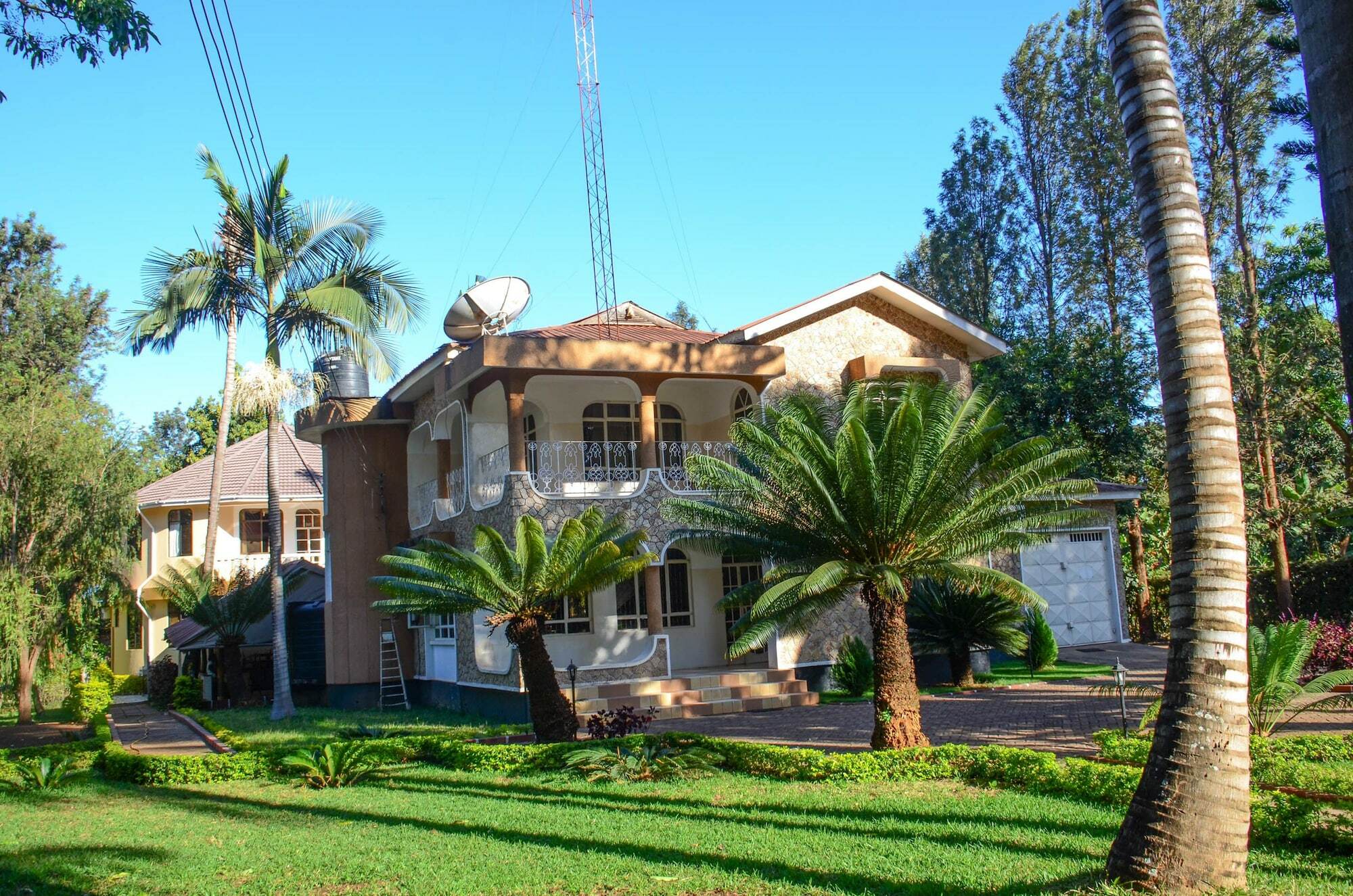 Mama Thea Homes Moshi Kültér fotó